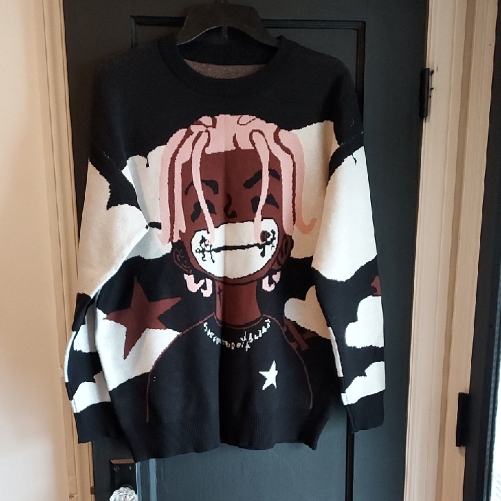 Graphic Black and White Sweater